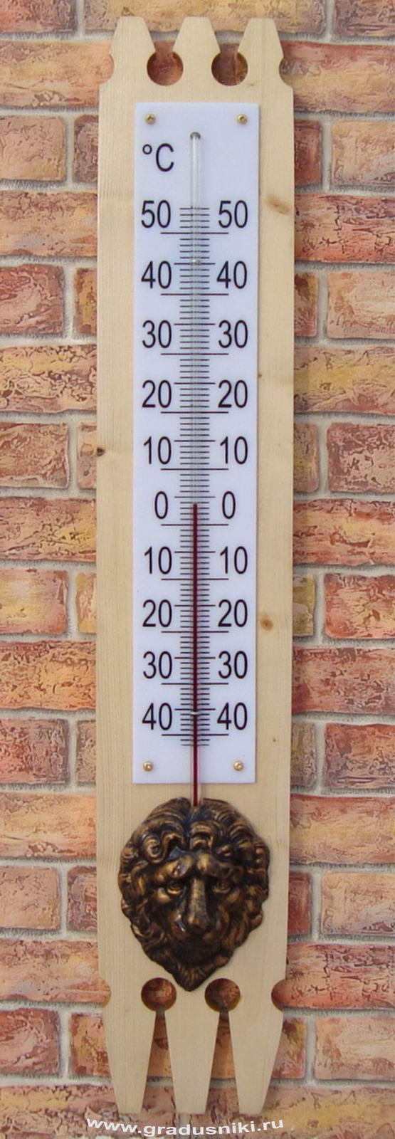 Термометр ТФ-770 Лев фасадный. Уличный деревянный градусник на стену .